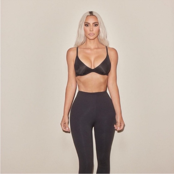 mystery SKIMS panty bundle | choose your size | 3 pairs of nwt SKIMS underwear - Picture 6 of 8